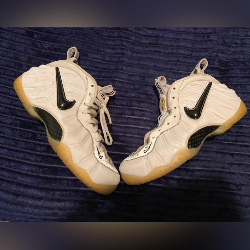 Foamposite Pro Swoosh